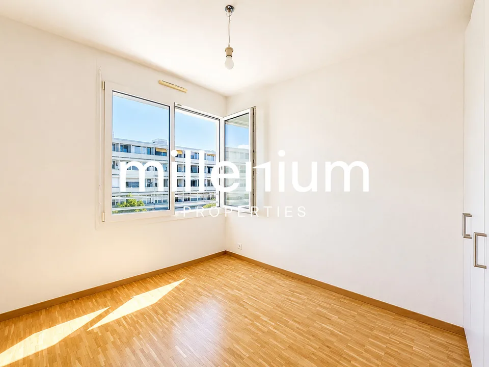 Family apartment with 5 rooms, terrace and parental suite
