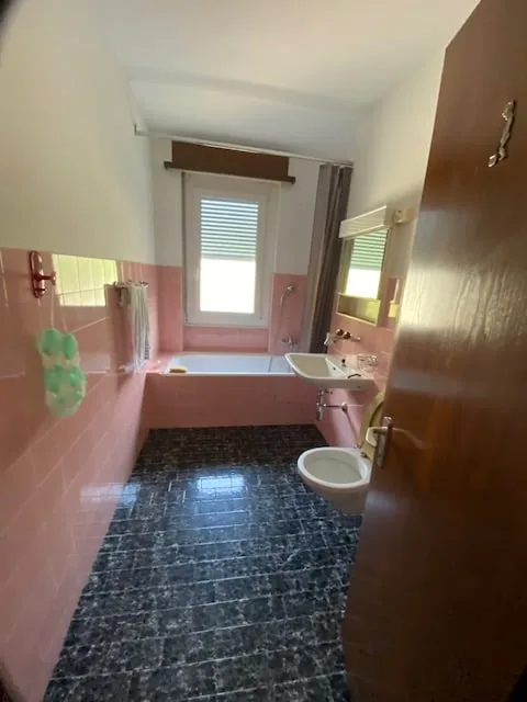 Appartement 3.5 pièces avec balcon et vue panoramique à Faido