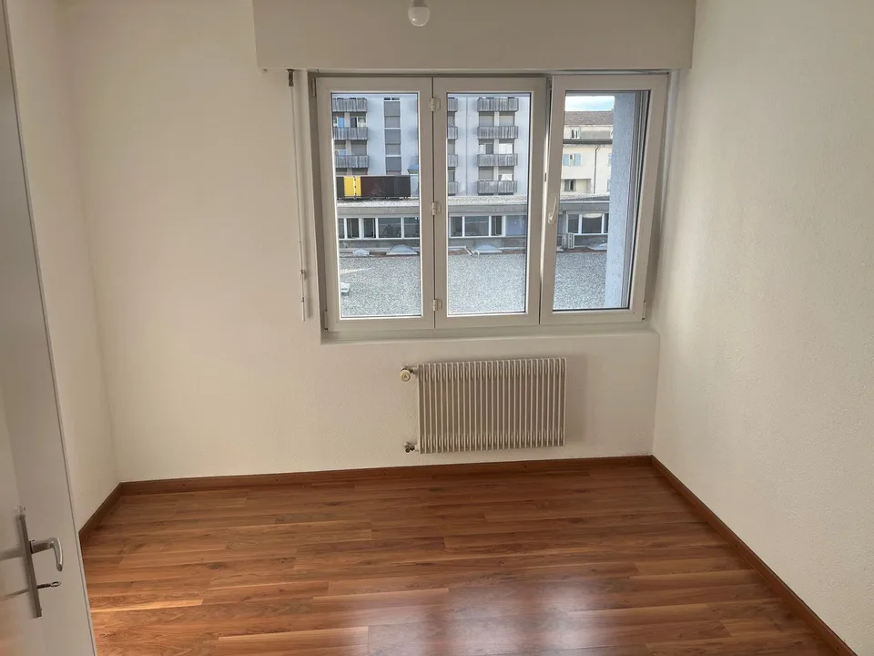 Four-room apartment with balcony in Martigny