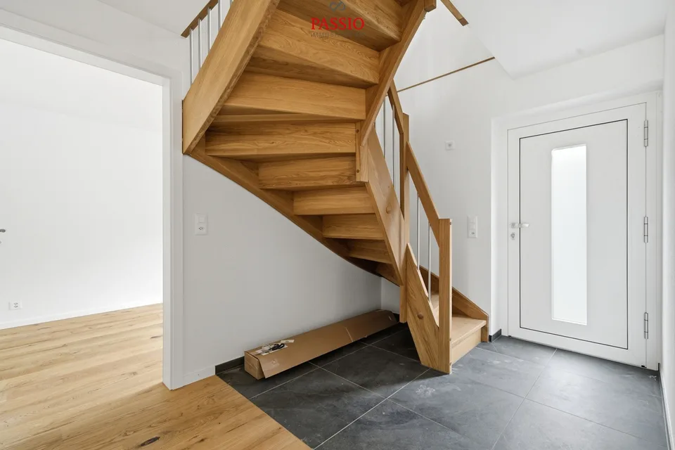 Casa unifamiliare di 4,5 locali completamente ristrutturata con giardino naturale