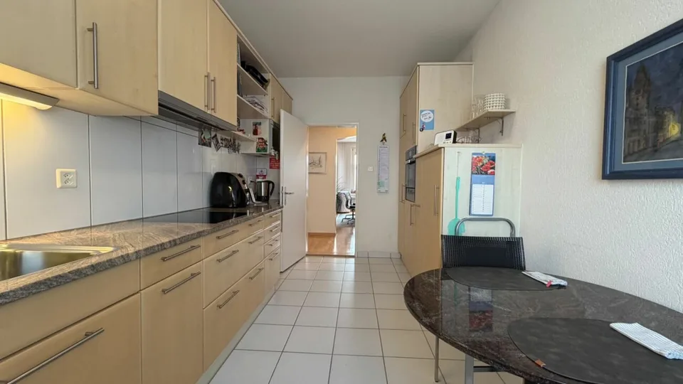 House with 6.5-room maisonette and rented 3-room apartment