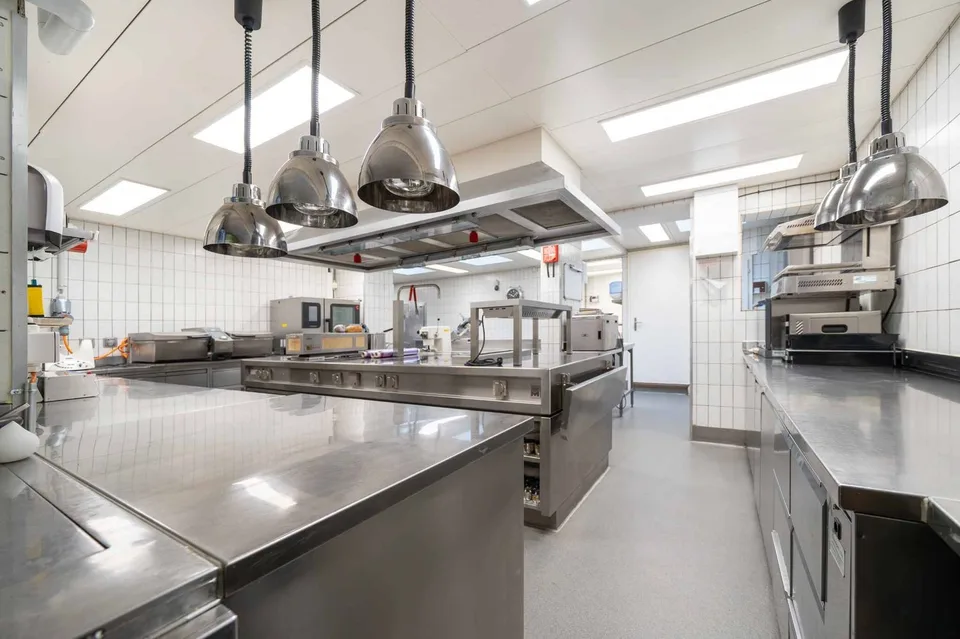 Renowned Gastronomic Restaurant with Annexed Accommodations