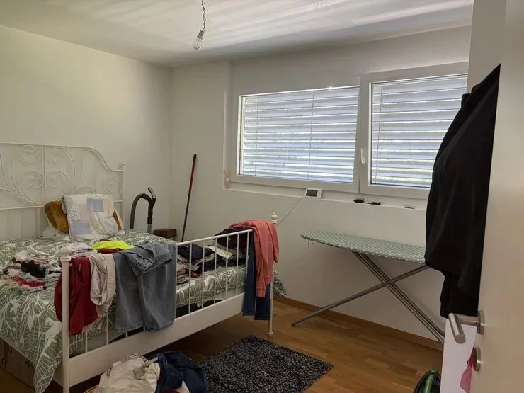 Wohnung mit 4.5 Zimmern im 1. Stock