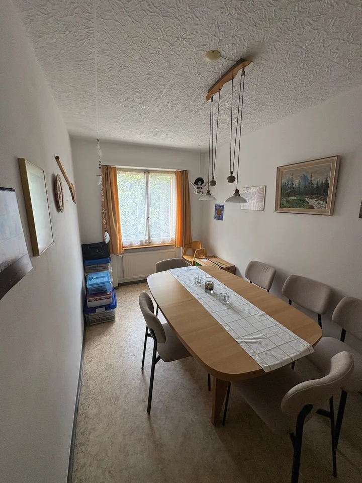 Appartamento di 4 locali in una zona tranquilla e familiare a Brügg