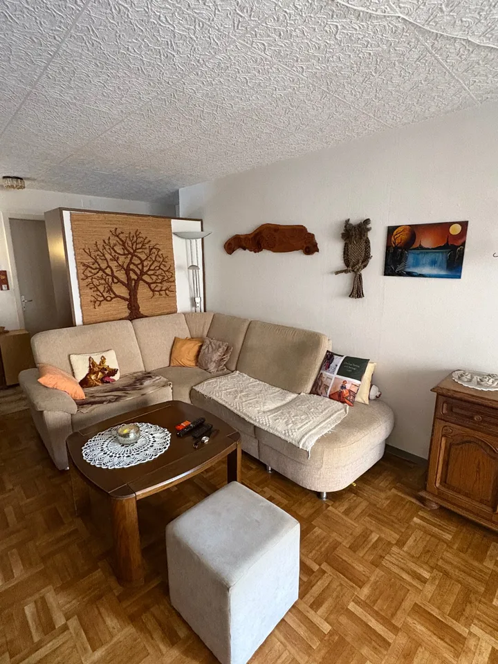 Appartamento di 4 locali in una zona tranquilla e familiare a Brügg