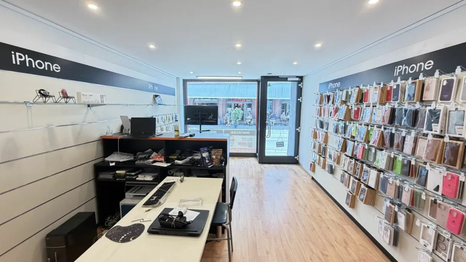 LOCAL COMMERCIAL EXCLUSIF DANS UN EMPLACEMENT AAA - À QUELQUES PAS DE LA PLACE BARFÜSSER