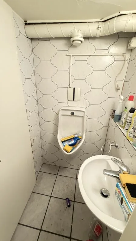 LOCAL COMMERCIAL EXCLUSIF DANS UN EMPLACEMENT AAA - À QUELQUES PAS DE LA PLACE BARFÜSSER