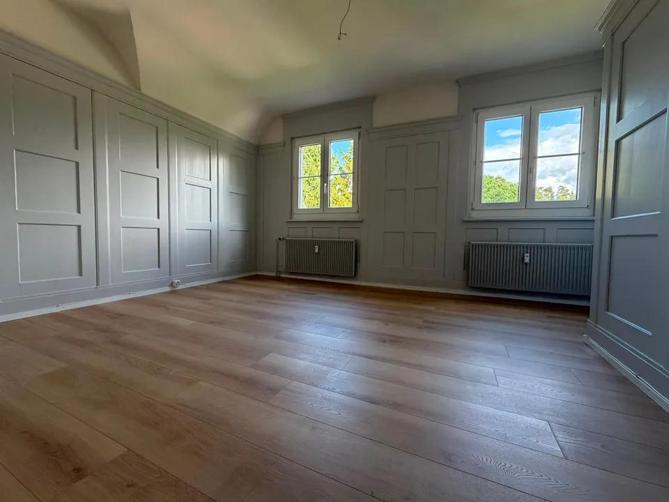 Charmante 4.5-Zimmer-Dachwohnung in Wängi – sofort verfügbar!
