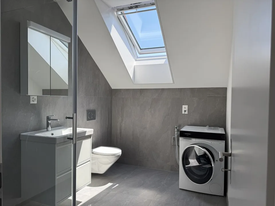 Location pour la première fois 2 pièces appartement mansardé