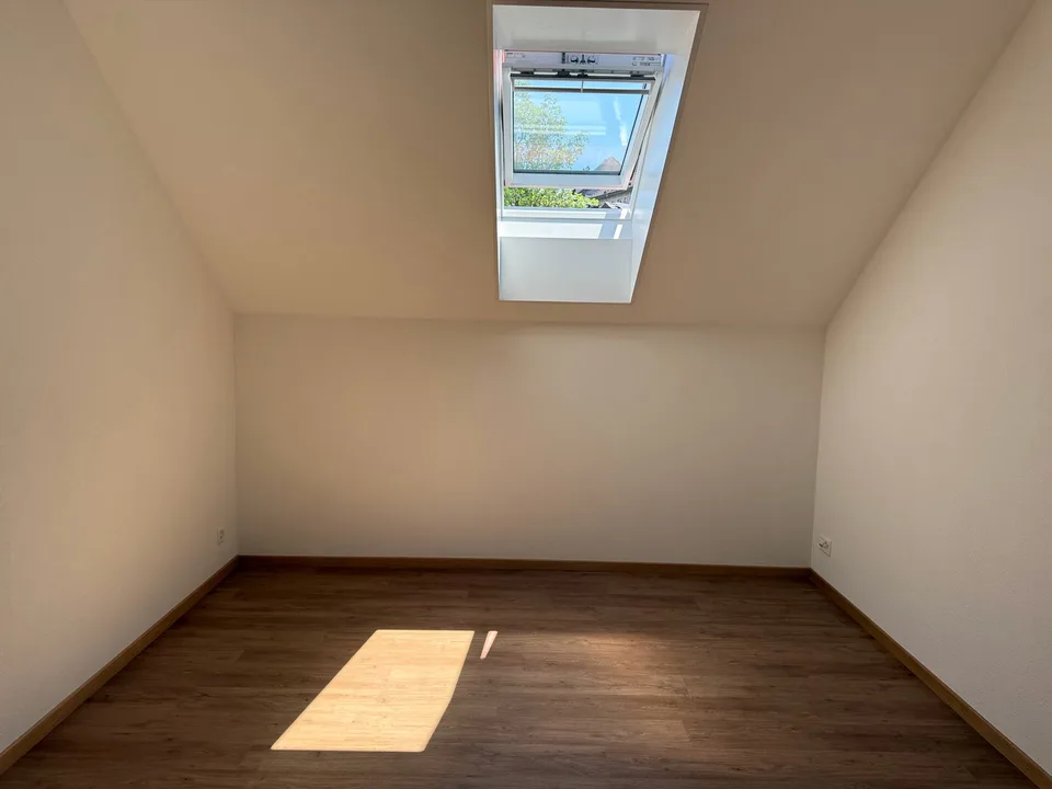 Location pour la première fois 2 pièces appartement mansardé