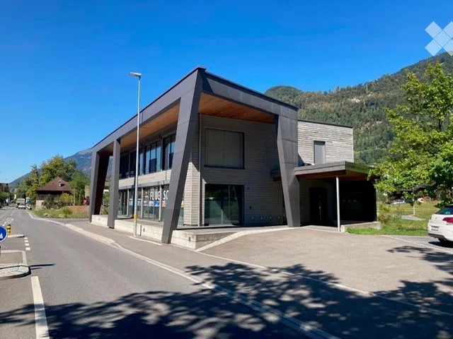Helles Büro zu vermieten in Mollis, GL