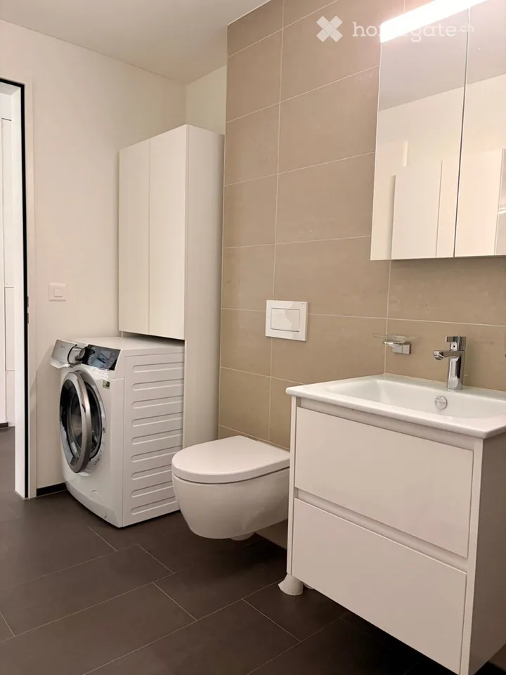Appartement moderne de 3,5 pièces sur la Bahnhofstrasse à Fraubrunnen