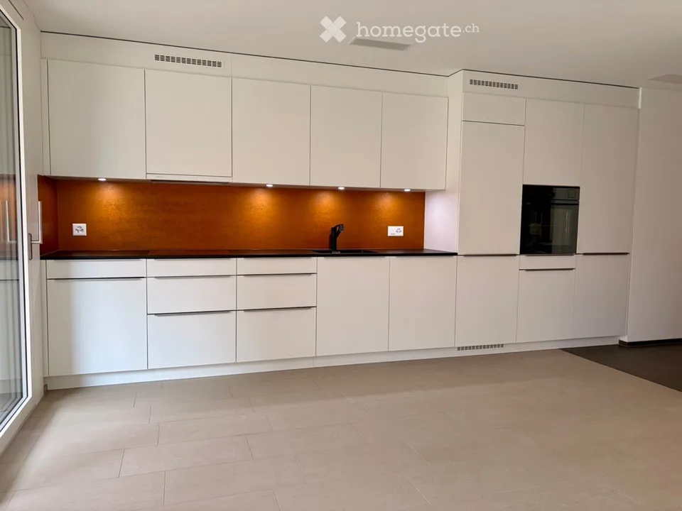 Appartement moderne de 3,5 pièces sur la Bahnhofstrasse à Fraubrunnen