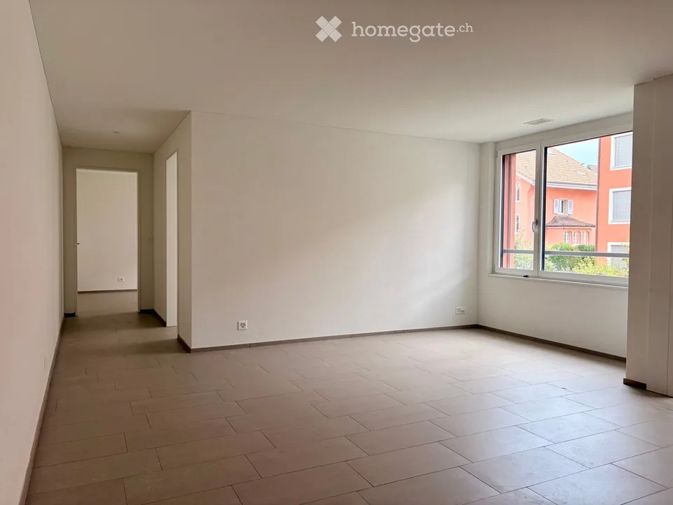 Appartement moderne de 3,5 pièces sur la Bahnhofstrasse à Fraubrunnen