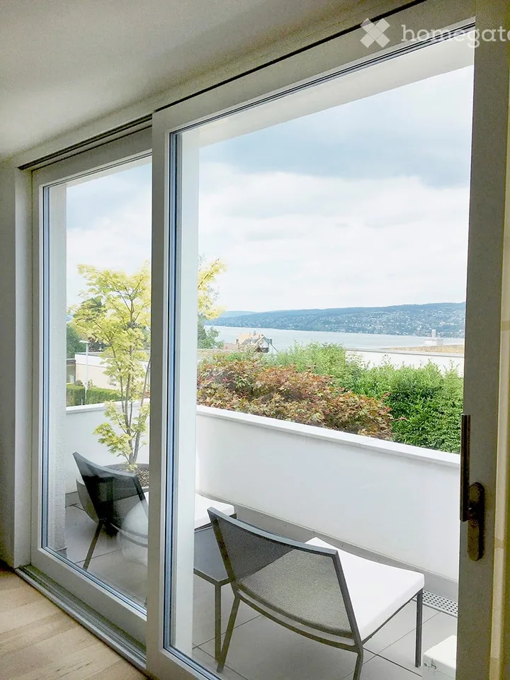 Exklusive Design 3.5-Zimmer-Loftwohnung mit Seesicht in Horgen