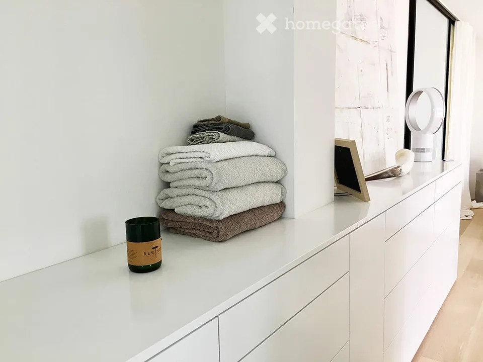 Exklusive Design 3.5-Zimmer-Loftwohnung mit Seesicht in Horgen