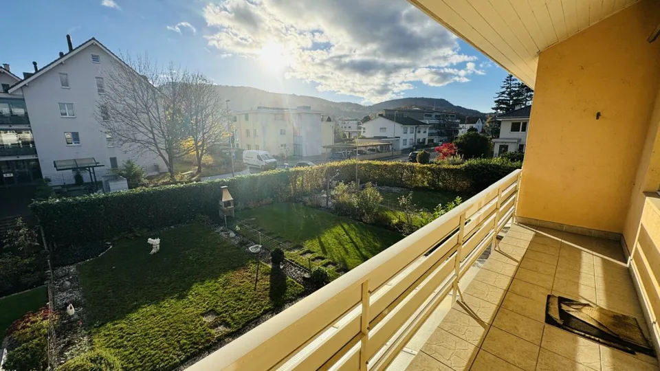 Maison de rang de 5,5 pièces avec jardin et garage - à rénover