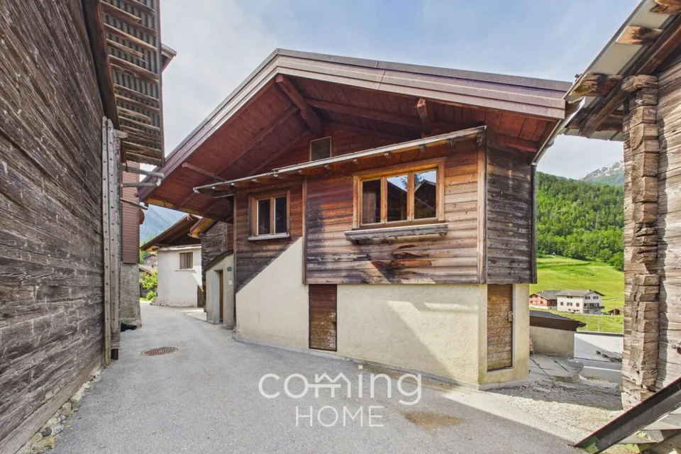 Two-family house in Unterems - chalet charm, panoramic views, flexible use