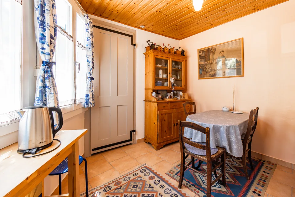 Charaktervolles Dorfhaus zwischen Bulle und Gstaad