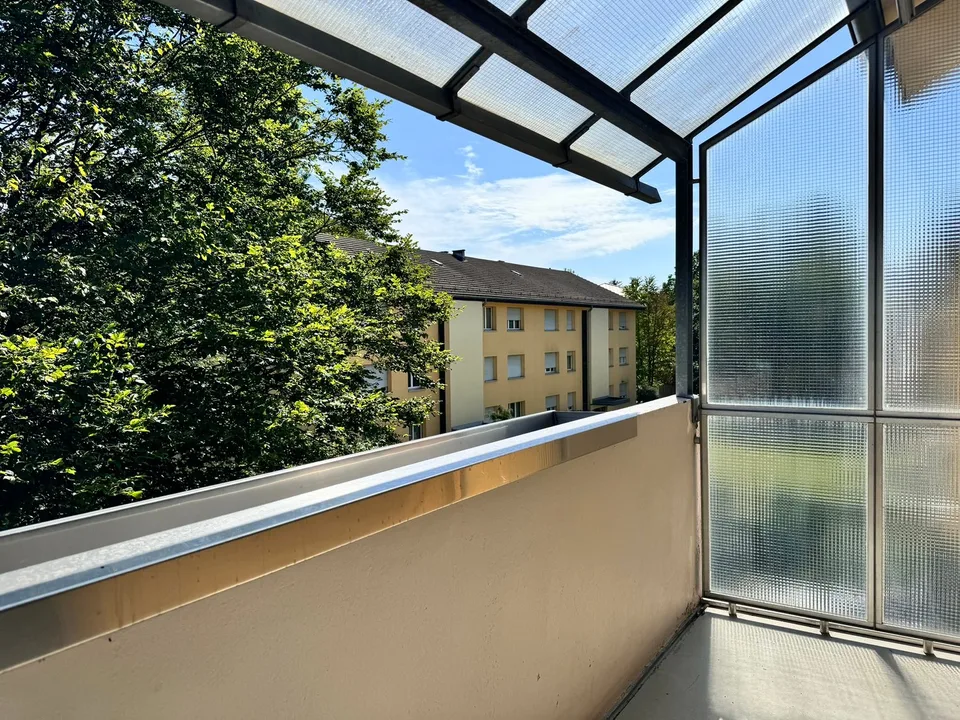 Helle 4.5-Zimmer-Wohnung mit Balkon in Moosseedorf