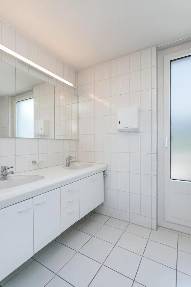 Lumière, espace et qualité de vie : appartement-maisonnette en attique de 6,5 pièces