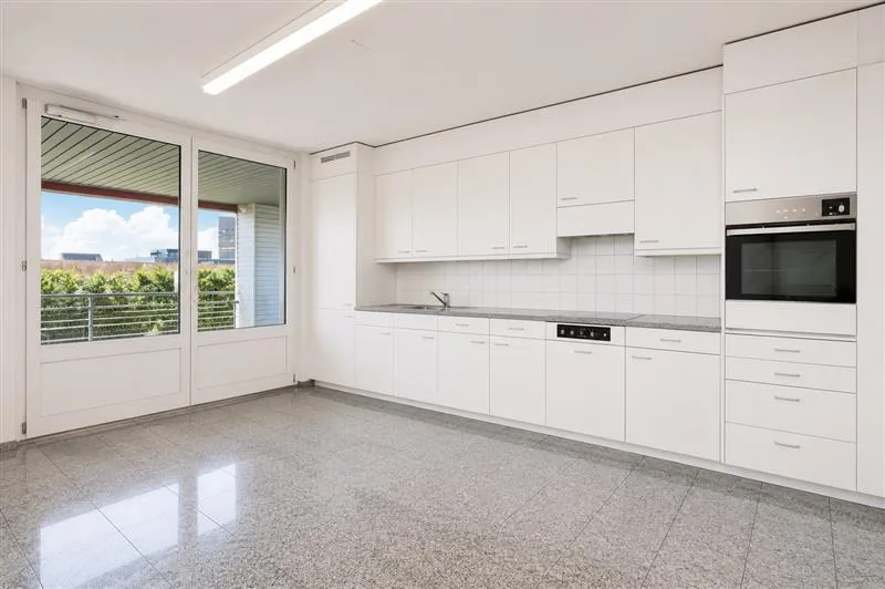 Lumière, espace et qualité de vie : appartement-maisonnette en attique de 6,5 pièces