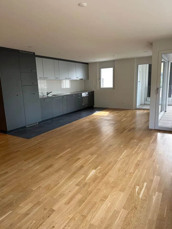 Helle 4.5-Zimmer-Wohnung mit Balkon in Bremgarten