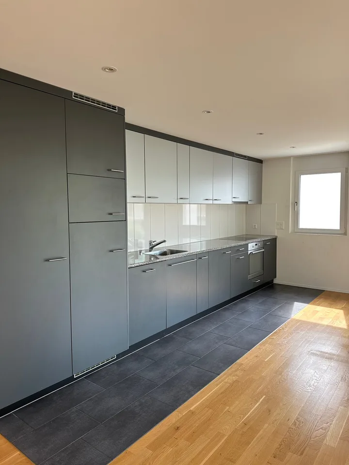 Helle 4.5-Zimmer-Wohnung mit Balkon in Bremgarten
