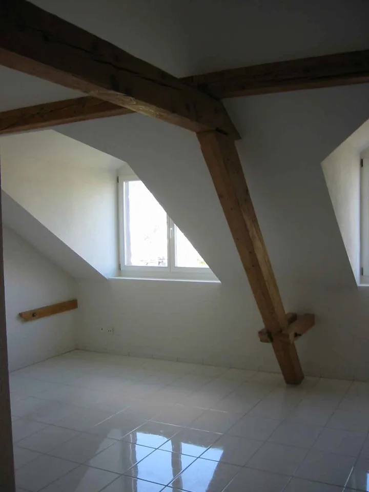 3 Bedroom Attic Apartment with Roof Terrace - in Central Location