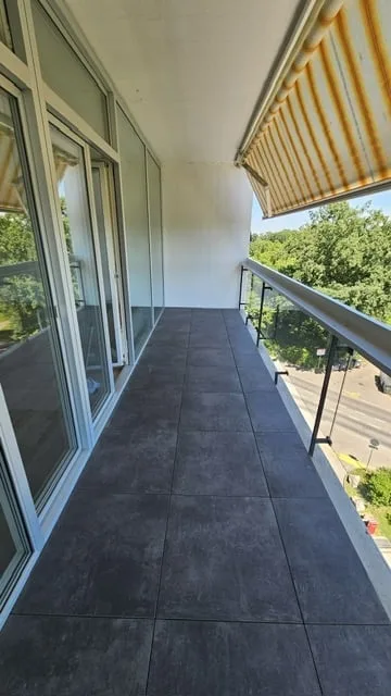 Appartement 3.5 pièces et grande  terrasse à Meyrin avec parking privé et cave