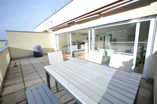 Helle 2.5-Zimmer-Wohnung mit Terrasse in Winterthur