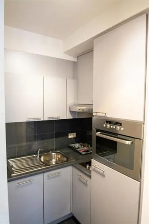 Two-room bright apartment for rent – Avenue de Champel, Geneva