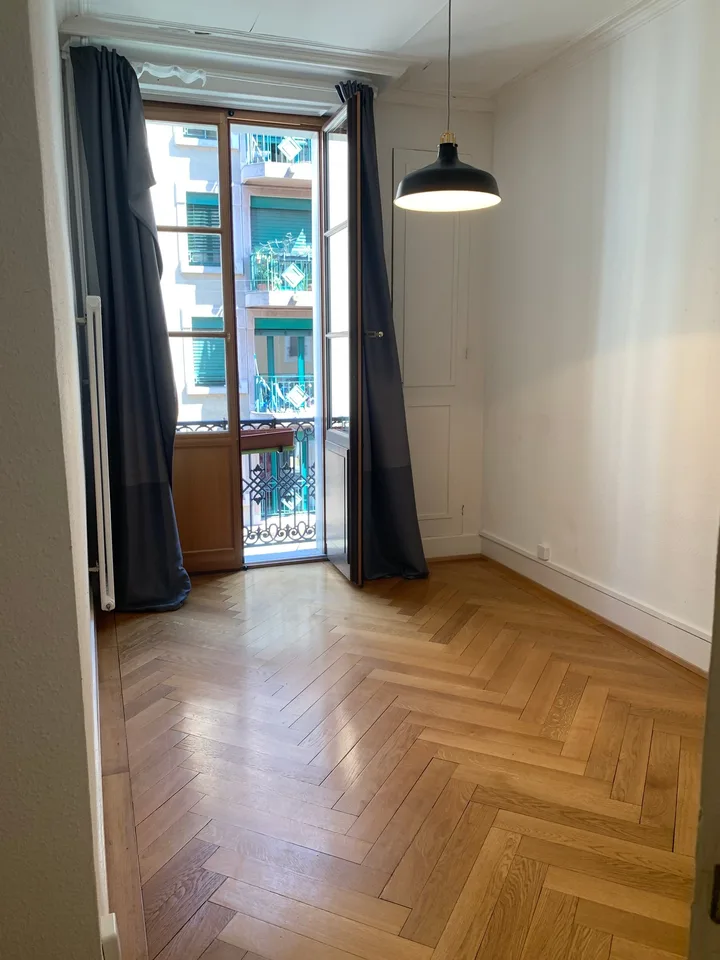 RUE DES PAQUIS - Appartamento di 5 locali al 2° piano