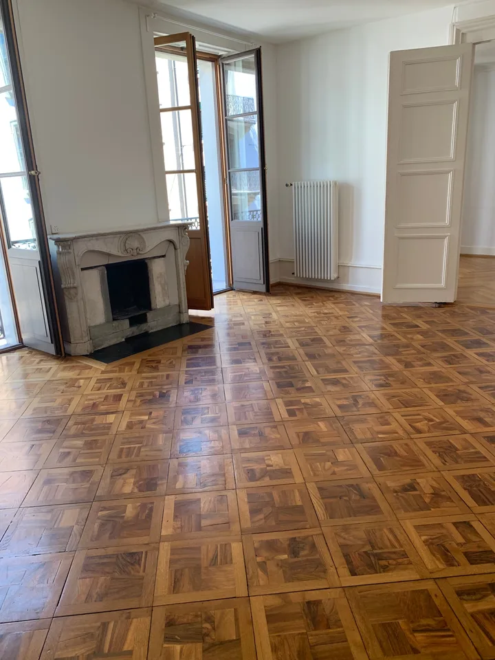 RUE DES PAQUIS - Appartamento di 5 locali al 2° piano