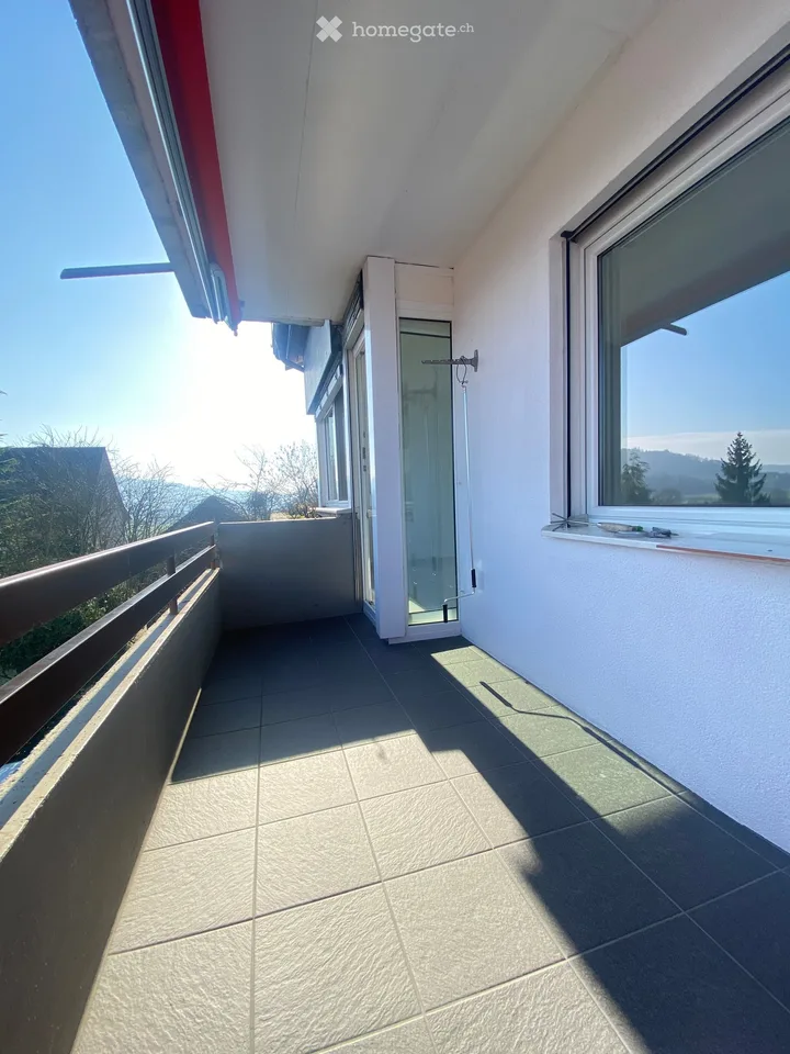 Appartement de 4,5 pièces lumineux avec belle vue dans un quartier calme