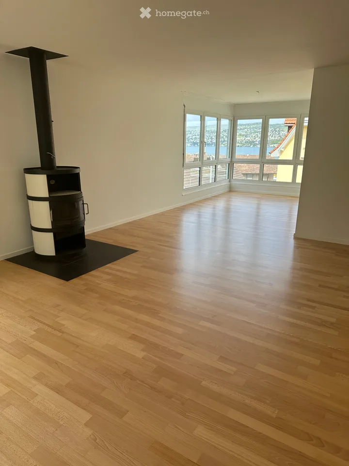Grosszügige 3.5-Zimmerwohnung an wunderschöner Lage