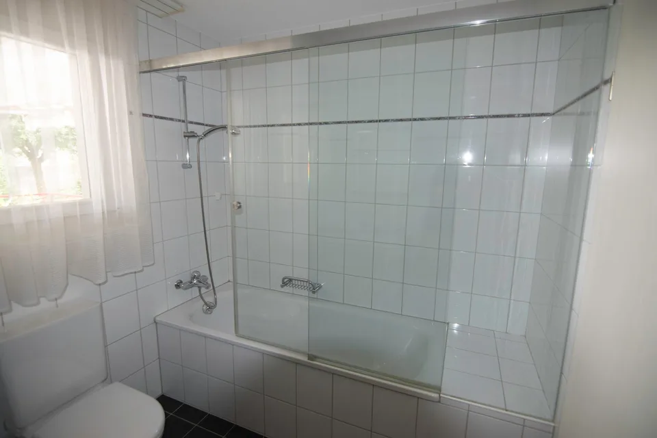Moderne 2.5-Zimmer-Wohnung mit 30m2 Terrasse in Dielsdorf Zürich