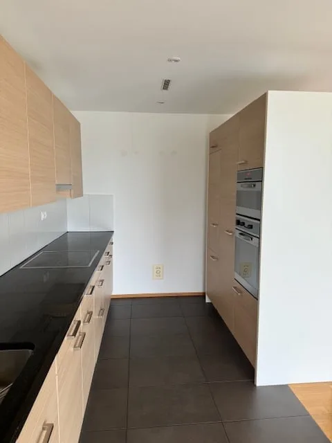 Appartement lumineux 3.5 pièces avec balcon et excellente situation à Emmenbrücke