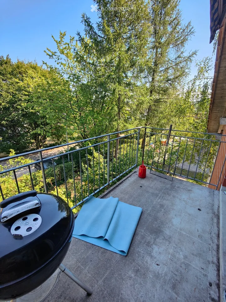 Helle 2.5-Zimmer-Dachwohnung in Kloten