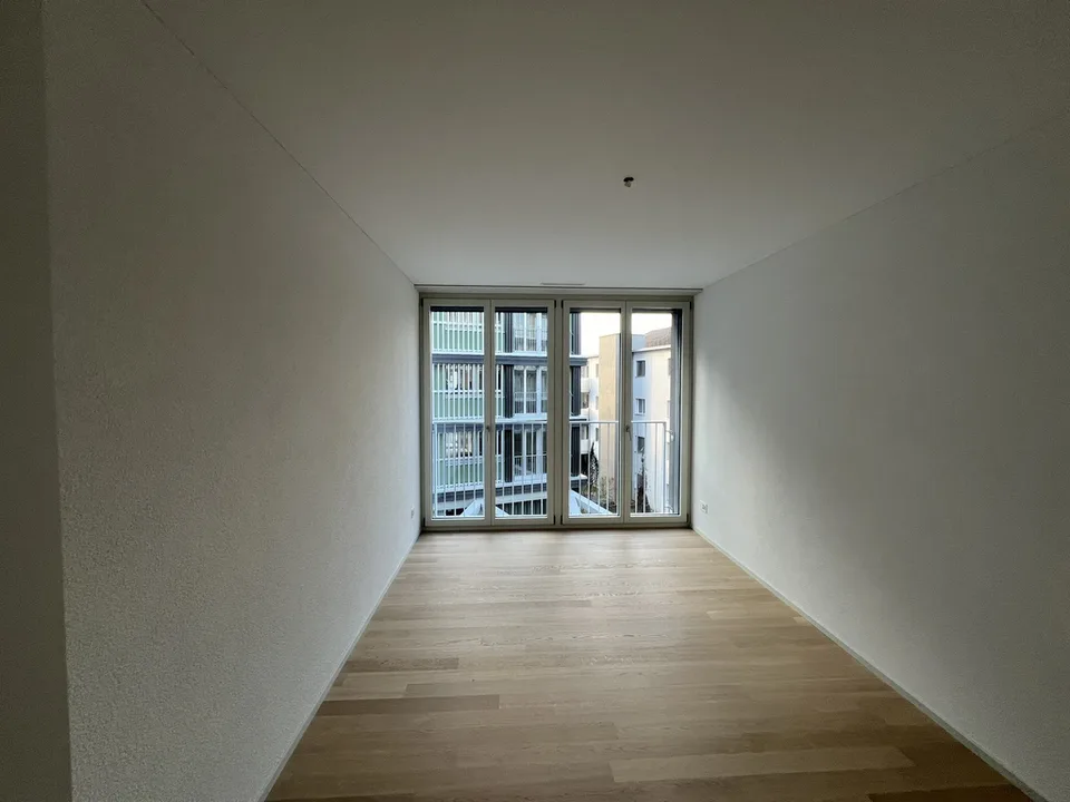 Neuwertig, hell und mittendrin - 4.5-Zimmer-Wohnung  zu vermieten