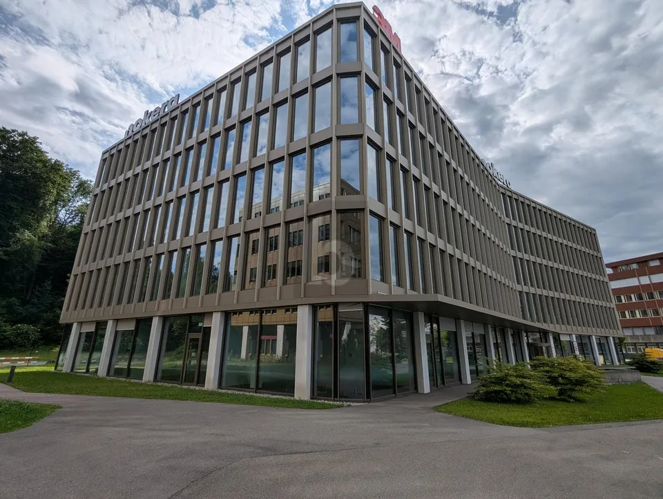 BUSINESSPARK - MODERN UND STEUERGÜNSTIG