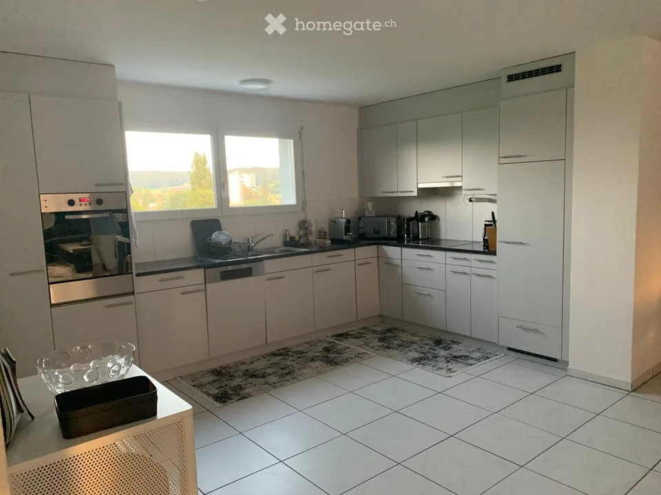Niederuzwil: appartement moderne 4½ pièces au 1er étage