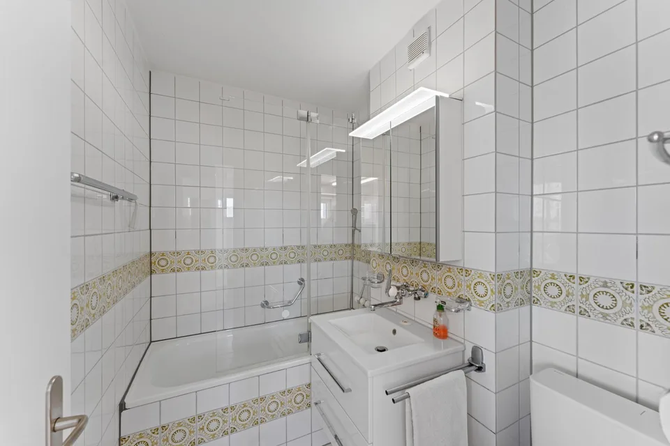 Furnished 1.5-room apartment with balcony in Dällikon Zürich