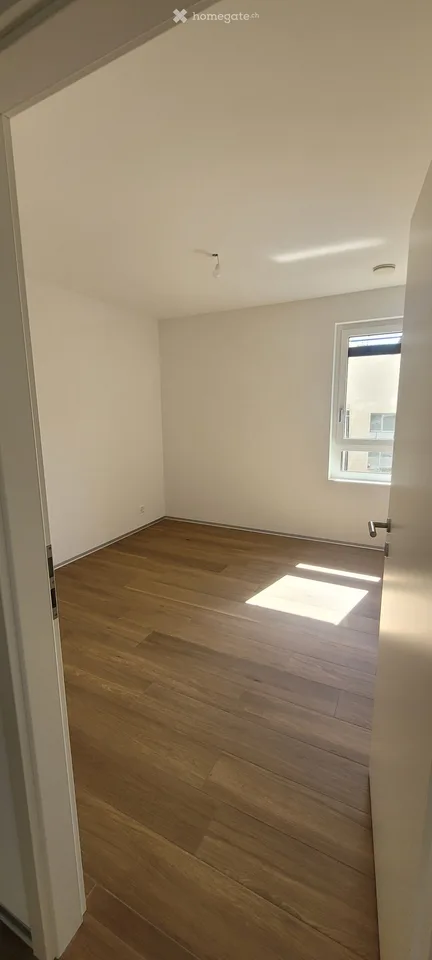 Neue 3.5-Zimmer-Wohnung mit Balkon in Sion