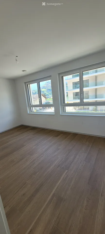 Neue 3.5-Zimmer-Wohnung mit Balkon in Sion