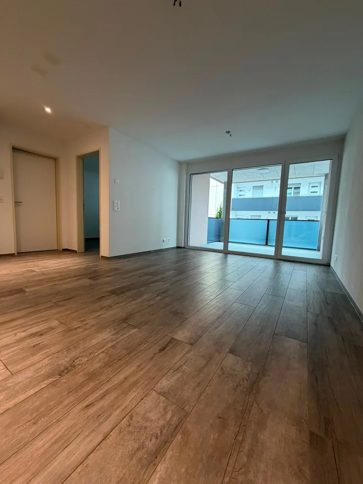 Moderne 2-Zimmer-Wohnung im Erdgeschoss in Bronschhofen – sofort verfügbar!