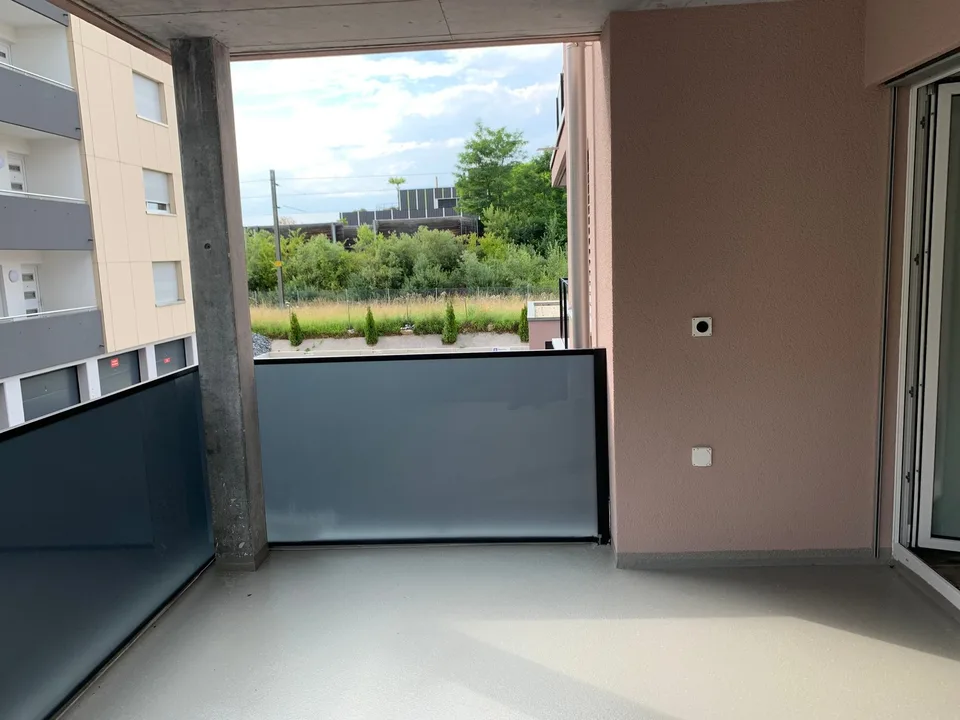 Appartement moderne 2 pièces au rez-de-chaussée à Bronschhofen – disponible immédiatement !
