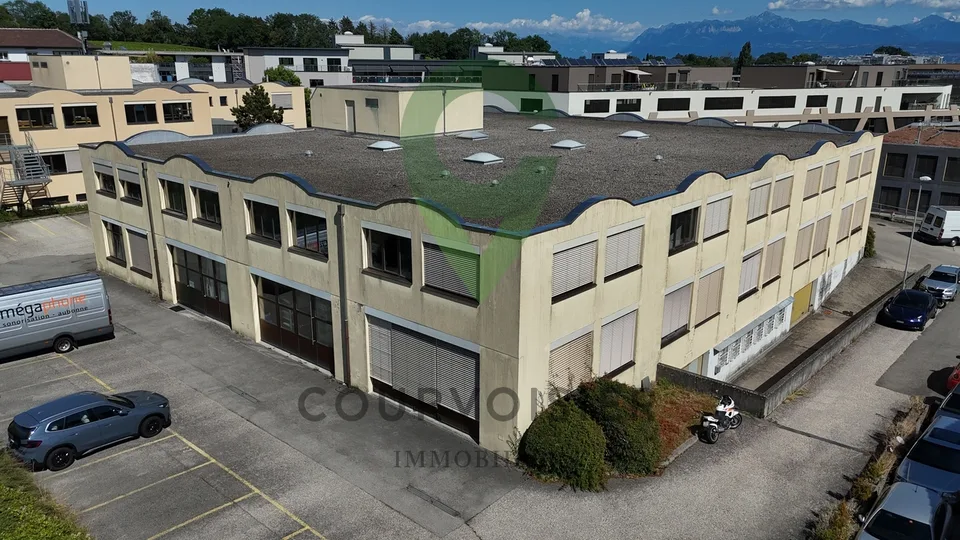 Espace lumineux, modulable et parfait pour un espace de co-working