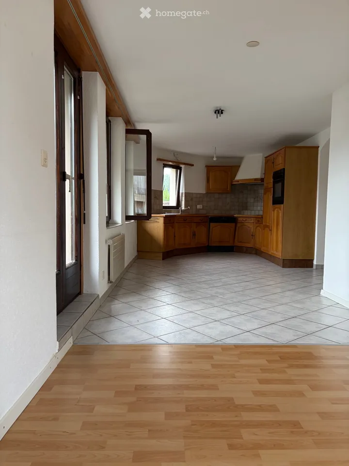 Joli appartement de 2pces avec balcon