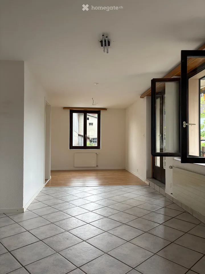 Joli appartement de 2pces avec balcon
